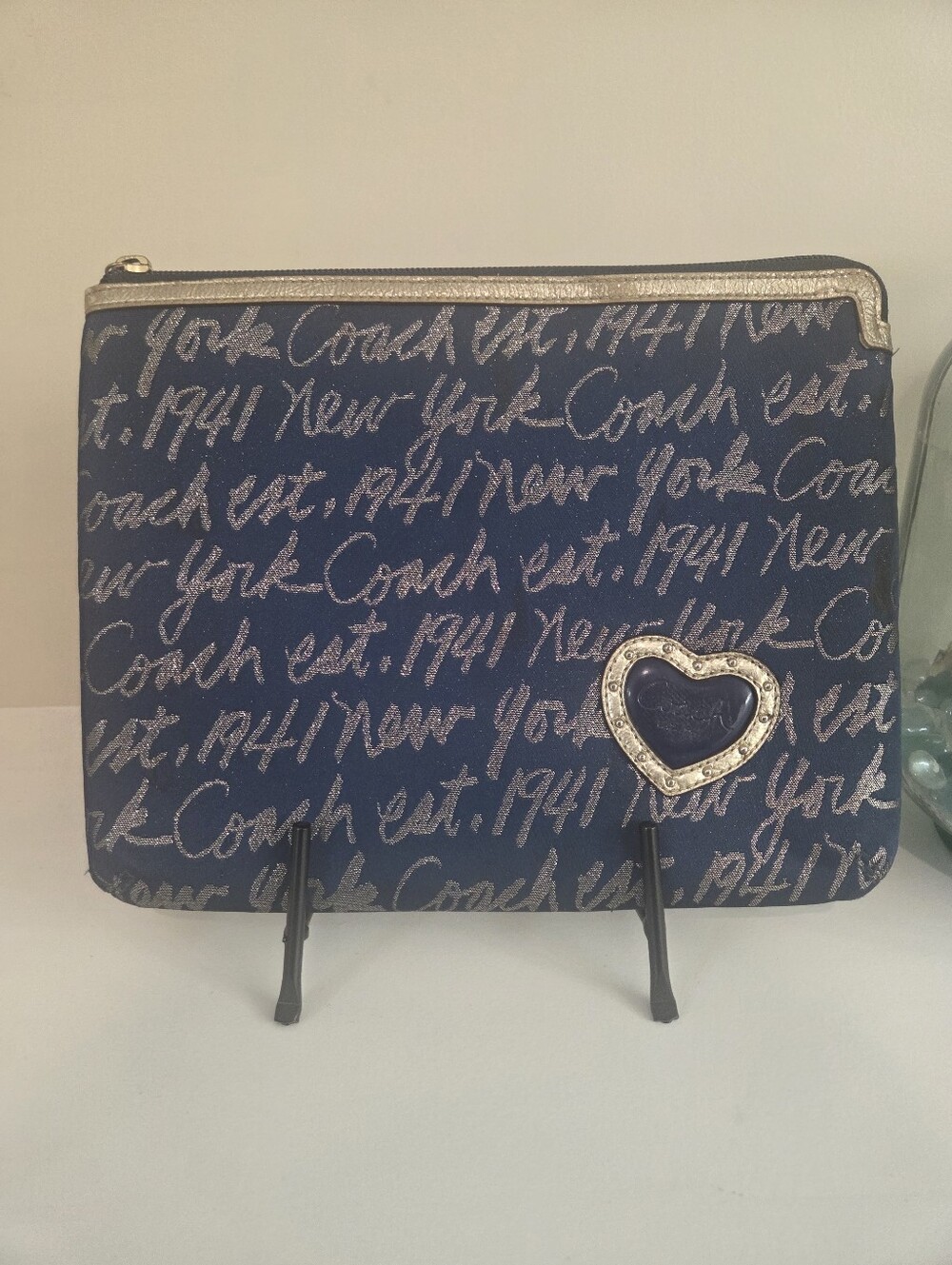 Coach Poppy Script Navy With Gold Pouch - Picture 2 of 9
